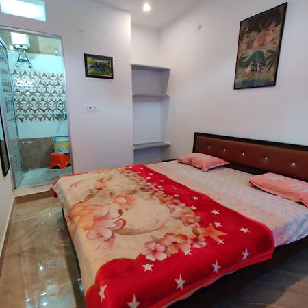 Varah Square Guest House Pushkar Extérieur photo