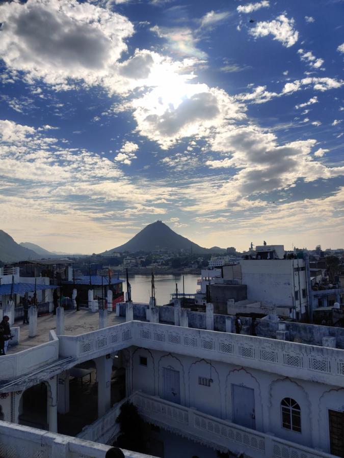 Varah Square Guest House Pushkar Extérieur photo