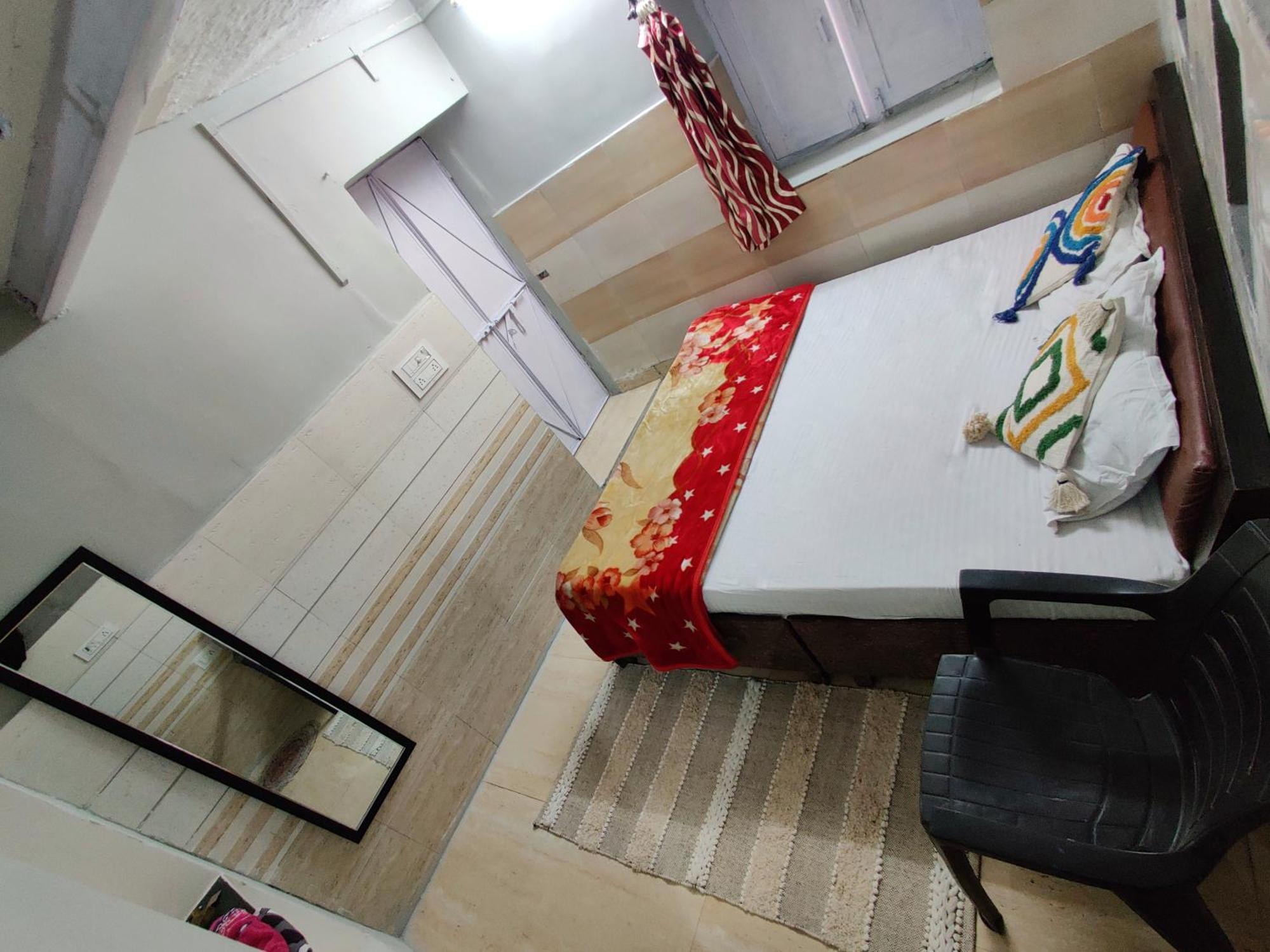 Varah Square Guest House Pushkar Extérieur photo