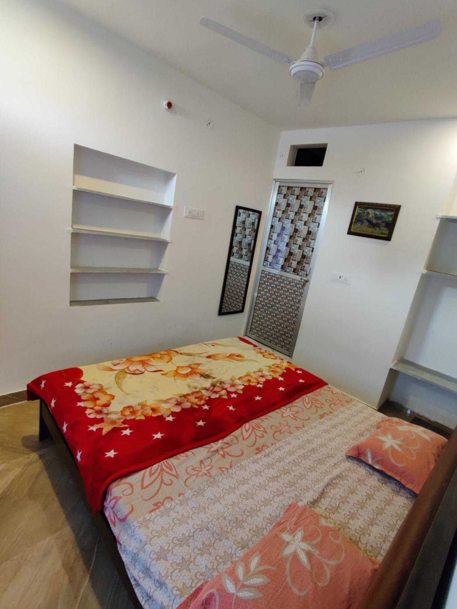 Varah Square Guest House Pushkar Chambre photo