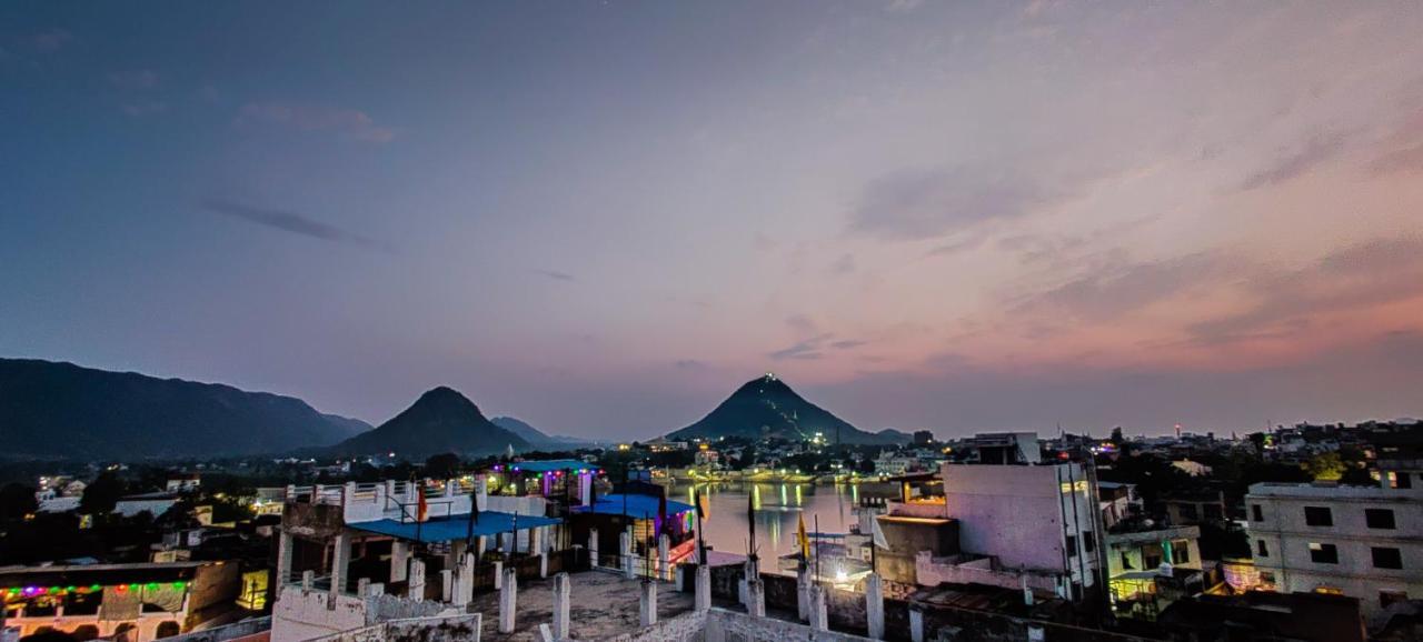 Varah Square Guest House Pushkar Extérieur photo