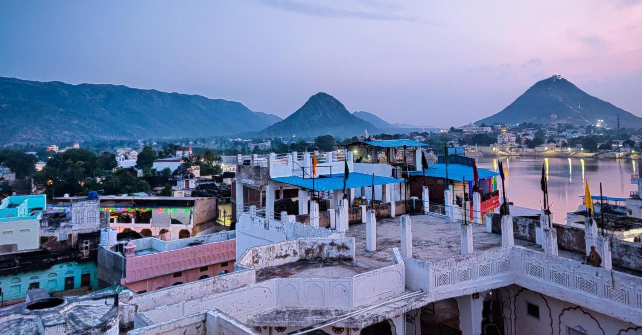 Varah Square Guest House Pushkar Extérieur photo