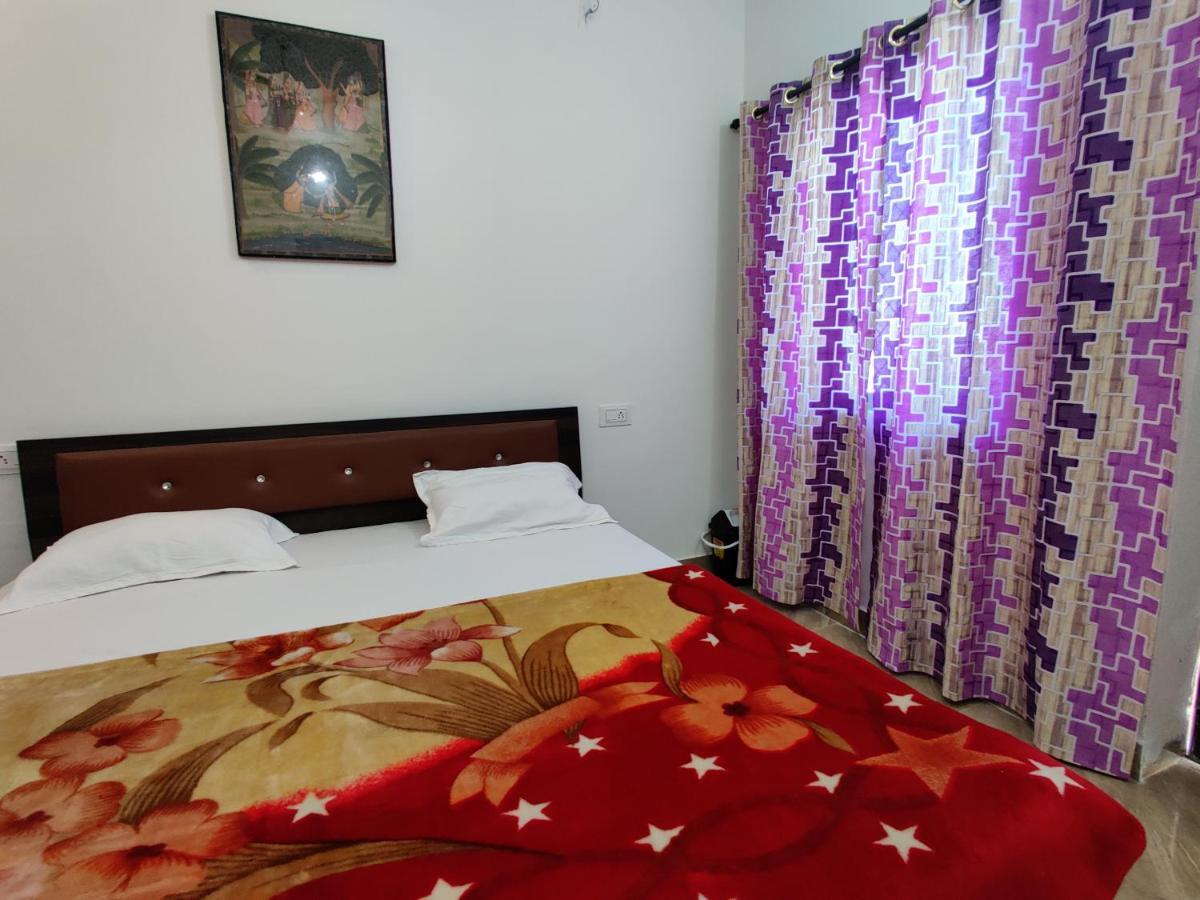 Varah Square Guest House Pushkar Extérieur photo