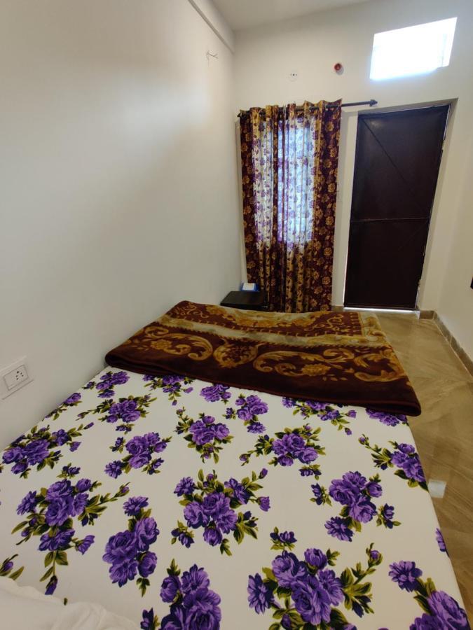 Varah Square Guest House Pushkar Extérieur photo