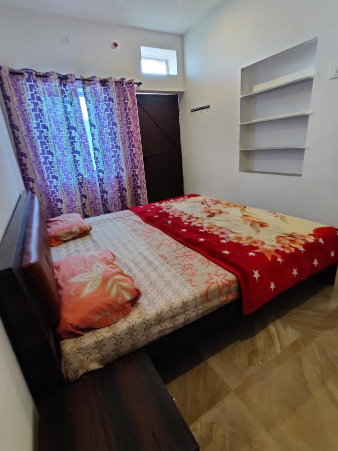 Varah Square Guest House Pushkar Extérieur photo