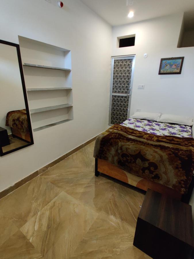Varah Square Guest House Pushkar Extérieur photo