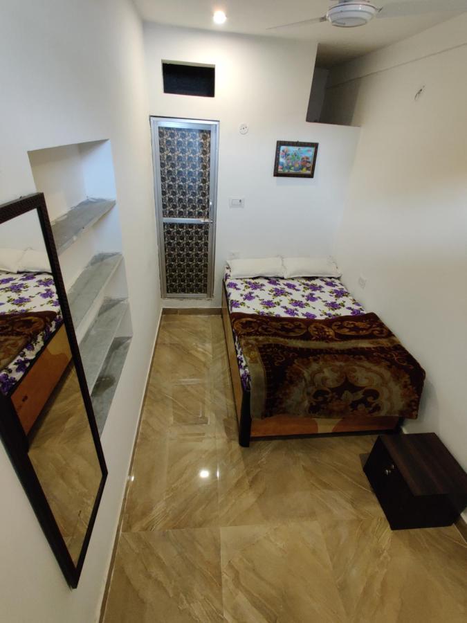 Varah Square Guest House Pushkar Extérieur photo