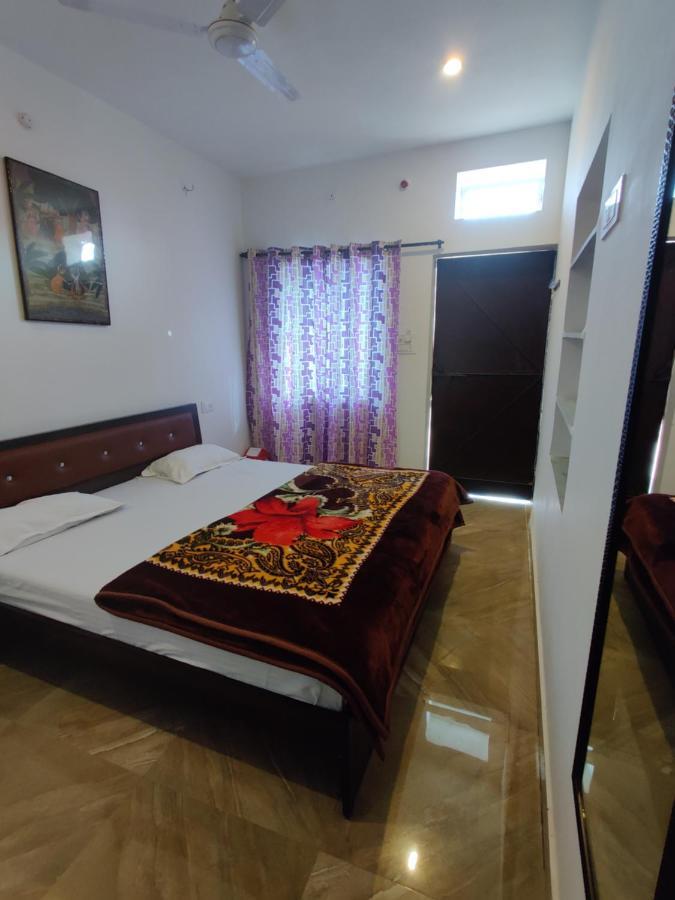 Varah Square Guest House Pushkar Extérieur photo