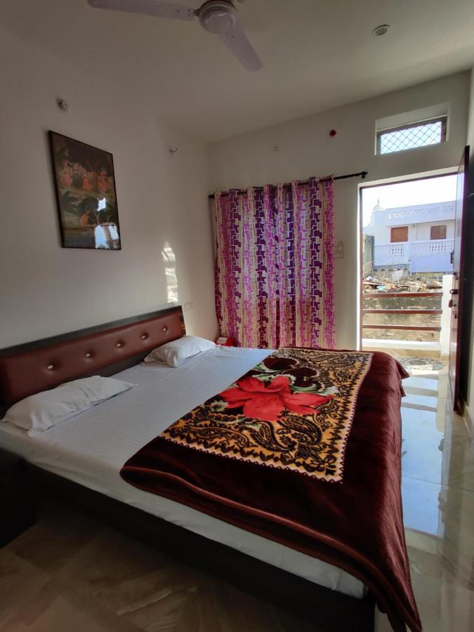 Varah Square Guest House Pushkar Extérieur photo