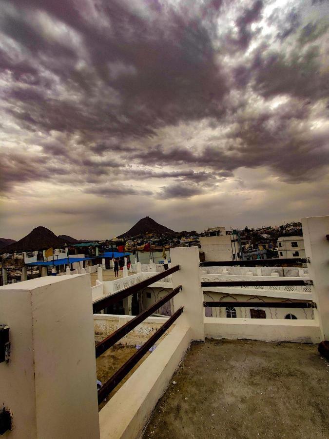 Varah Square Guest House Pushkar Extérieur photo