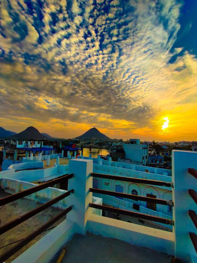 Varah Square Guest House Pushkar Extérieur photo